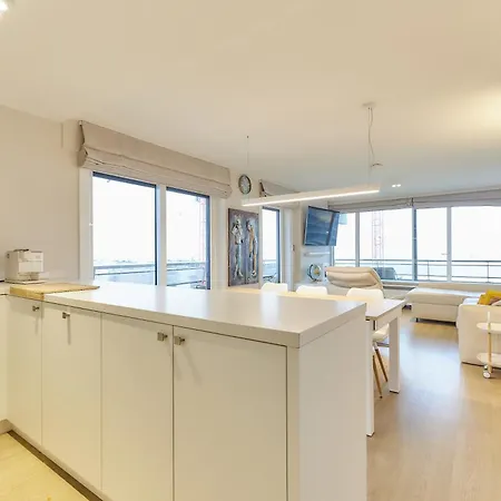 Royal Ascot Iii 11-04 Apartment Ostende